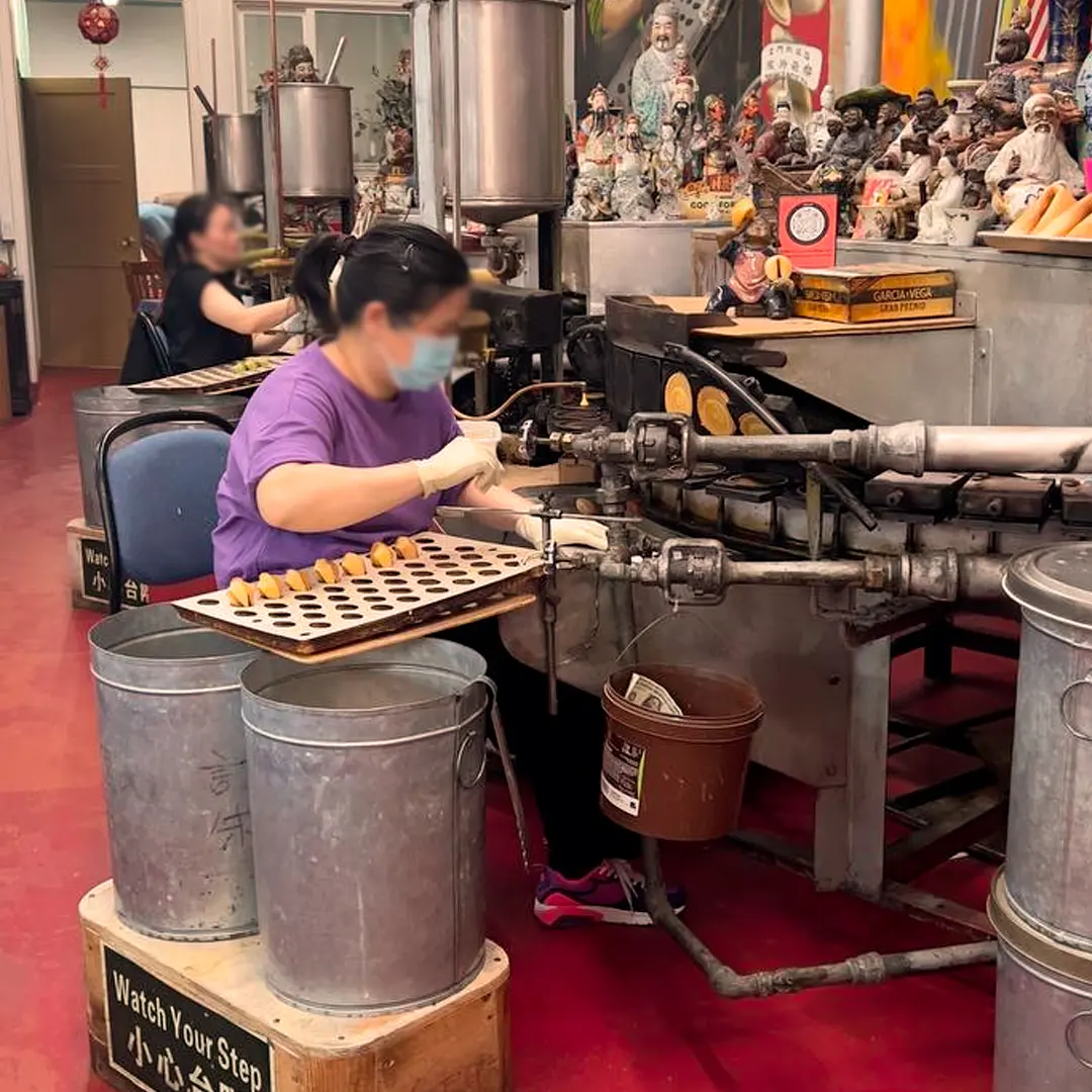 Biscotti della Fortuna Making San Francisco