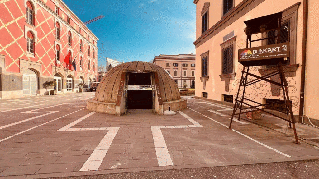 Ingresso Bunk Art 2 Tirana Albania