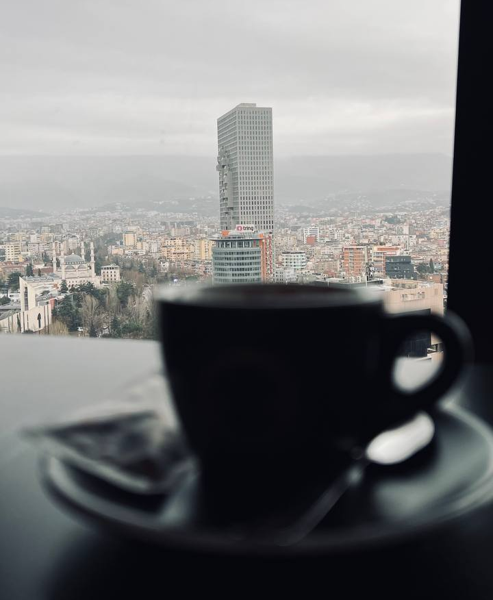 Questa immagine ha l'attributo alt vuoto; il nome del file è image-2.png