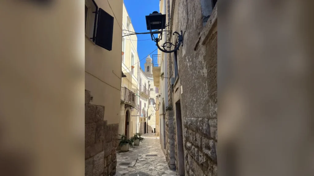 Cosa vedere Altamura centro storico vicoli medievali pietra
